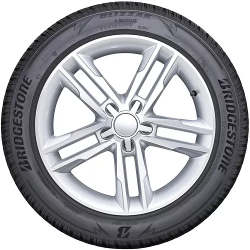 Bridgestone Blizzak LM-005 - 6