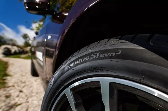 Hankook Ventus S1 Evo 2 K117